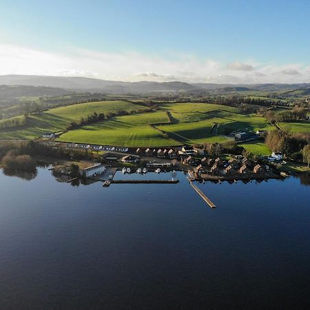 Tullybay Holiday Lodges Enniskillen Extérieur photo