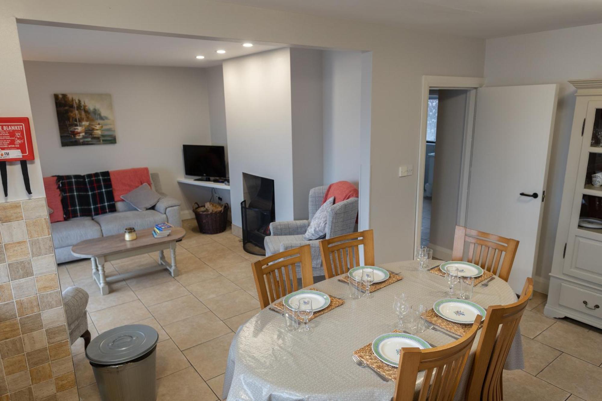 Tullybay Holiday Lodges Enniskillen Extérieur photo